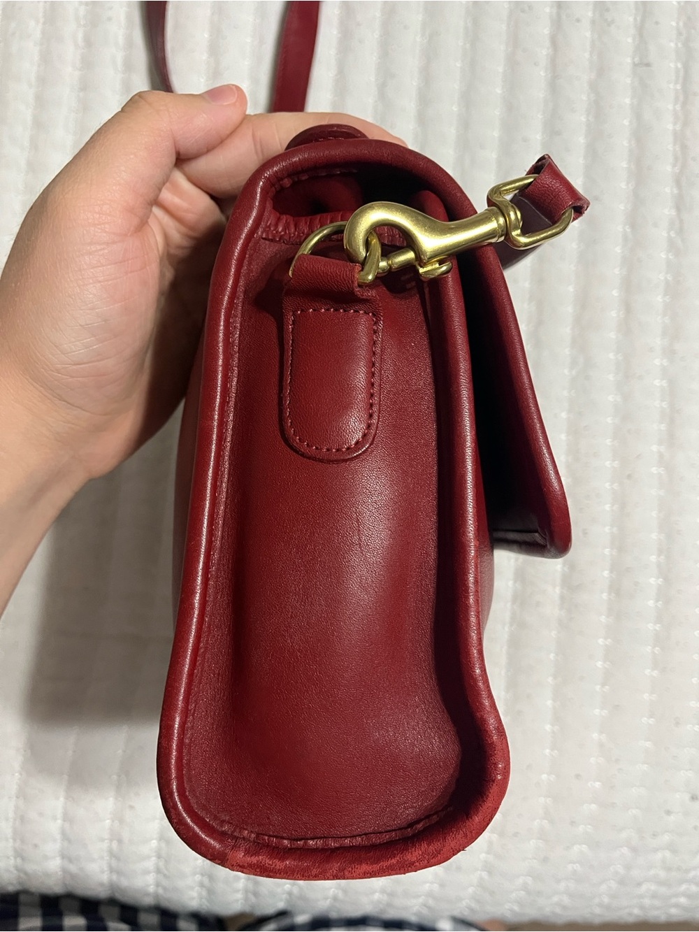 Vintage Coach Court Bag
Satchel Red Brass Hardware
#9870 - Picture 8 of 16